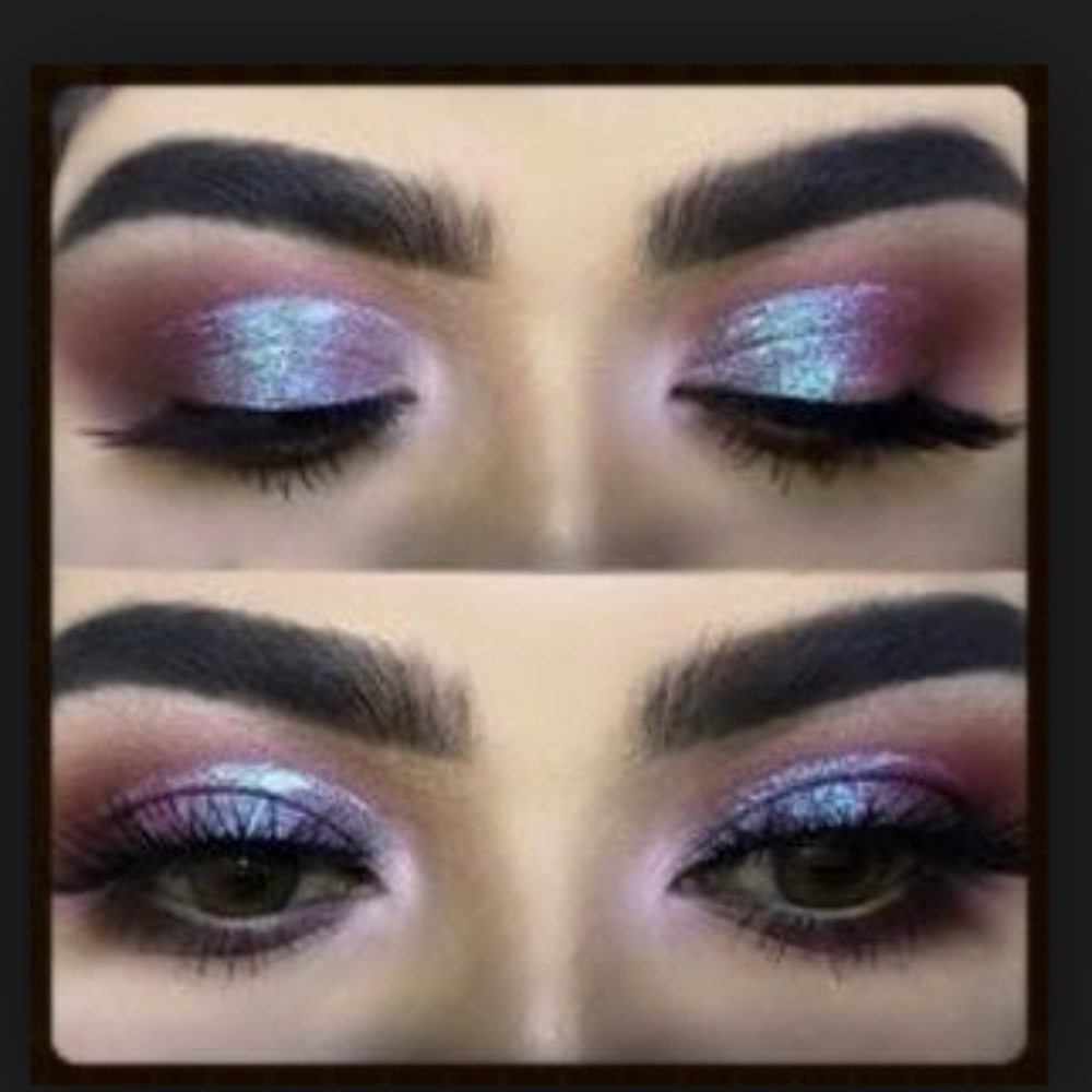 STILA Glow Eye Shadow -Sea Siren - Picture 4 of 4